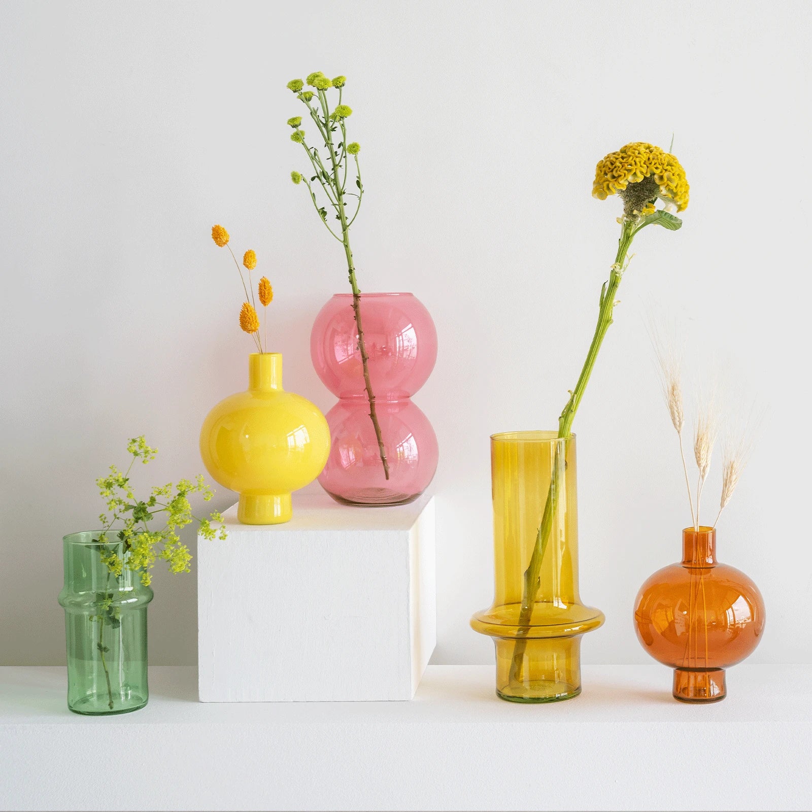 Bulb pink vase