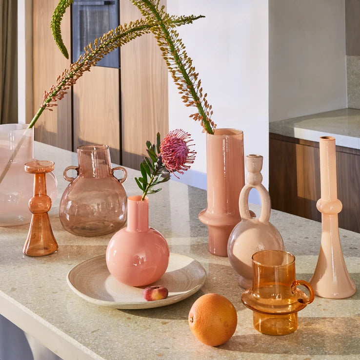 Whip pink vase